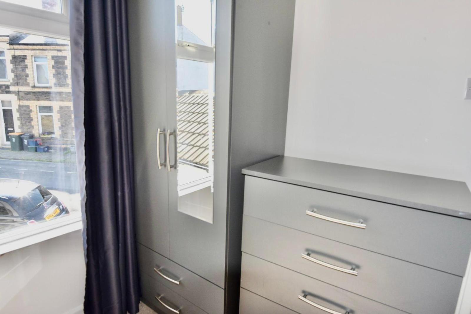 Villa Come On In Lucas Street Newport Train Station Sleep Upto 8 Extérieur photo