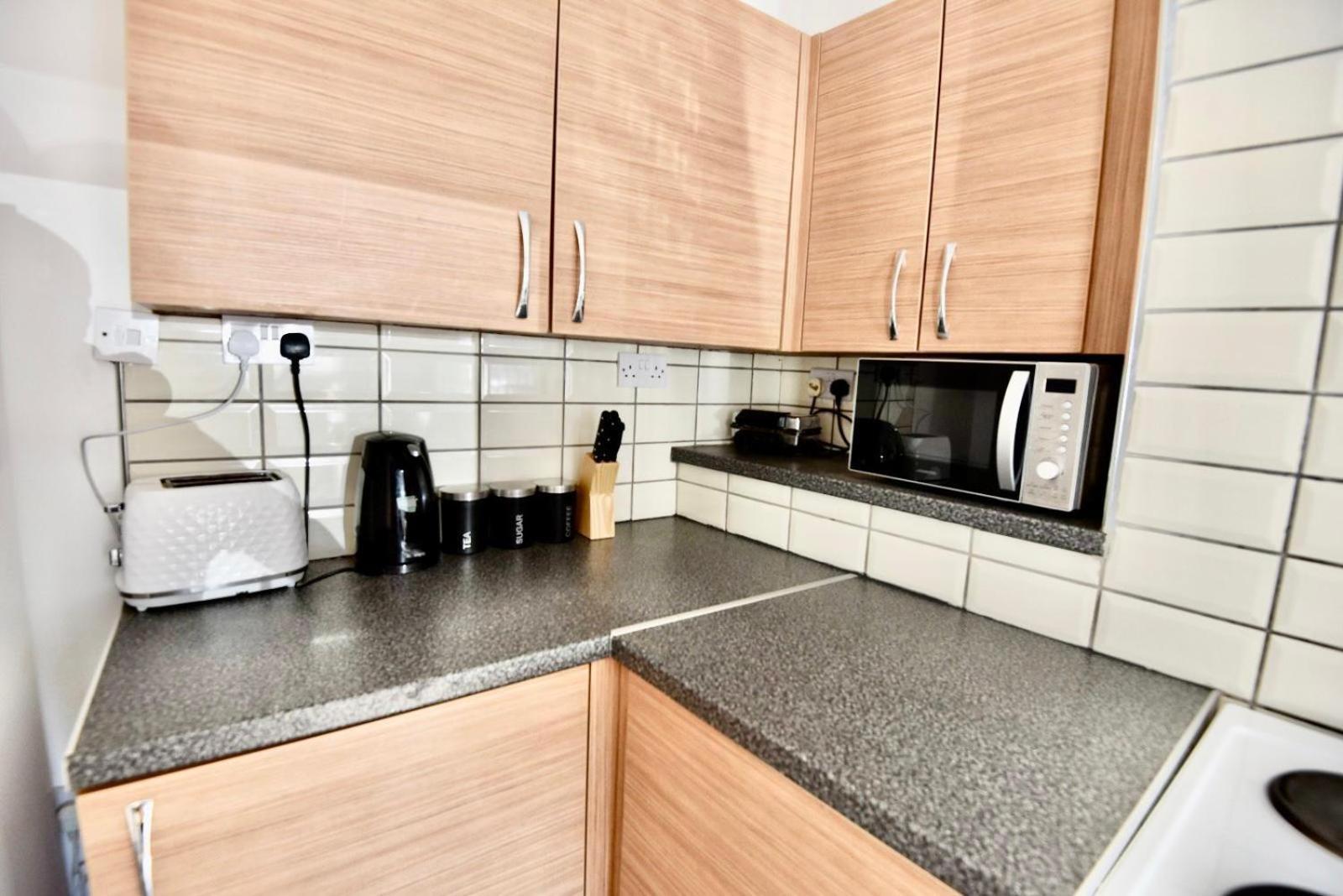 Villa Come On In Lucas Street Newport Train Station Sleep Upto 8 Extérieur photo