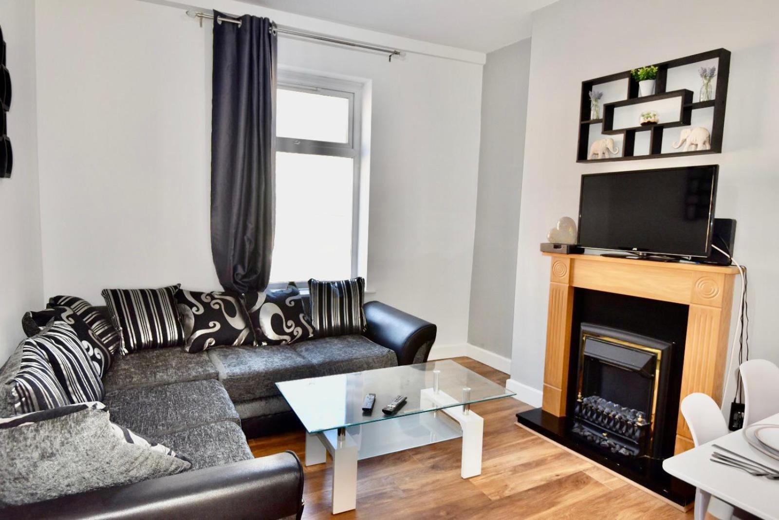 Villa Come On In Lucas Street Newport Train Station Sleep Upto 8 Extérieur photo